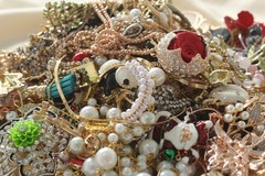 Jewelry Lot ALL Good Wear Resell Brooches Fashion NEW Modern 50 Pc NO Junk