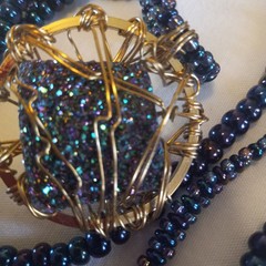 Torsade Indigo Blue Peacock Iridescent Glass Beads Necklace Wire Art Crafted