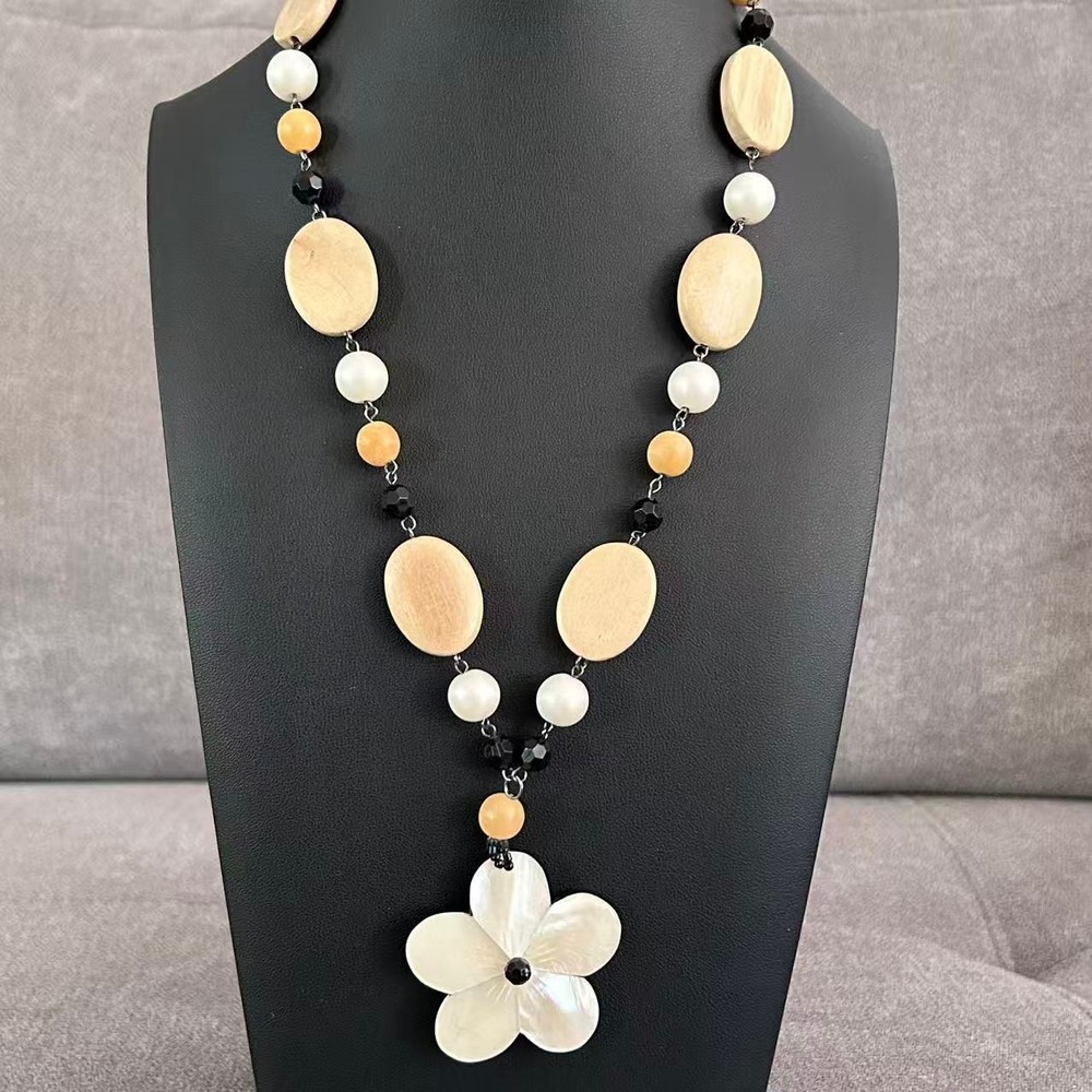 Vintage Wood Bead Necklace Carved Mother of Pearl Flower Pendant Tropical 22″