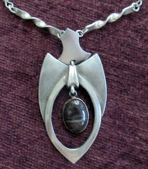 ARTISAN LARGE STERLING PENDANT NECKLACE w STONE -2 7/8 INCHES, 19.5 INCHES