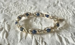 Vintage Ladda Bihler 14k GF Blue Lapis Lazuli Wire Beaded Bracelet Hook Clasp