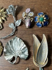 Vtg Floral Leaf Brooches Gold Silver Avon Emmoms Quirky Hippy Chiq Cottage Core