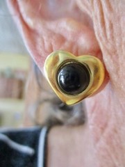 Valentine’s Day Liz Claiborne 1980’s Gold Tone Black Cabochon Pierced Earrings