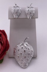 Vintage Sarah Coventry Strawberry Ice Brooch & Clip Earrings NOS 1968