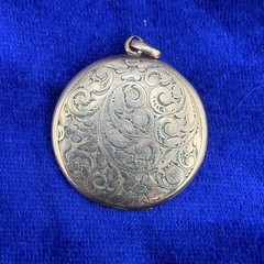 Vintage SKM Co. Gold Filled Locket Pendant Circle Engraved READ
