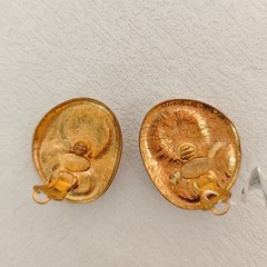 Vintage Chanel Plain Gold Irregular Shaped Faux Pearl Clip-on Earrings