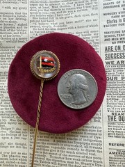 Antique 15k Reverse Painted “Florence” Reverse Painted Essex Crystal Stick Pin