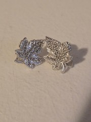 Vintage Maple Leaf Screw Back Earrings Silver Tone Marcasite Style 1″ Stud