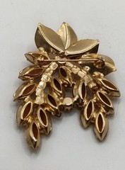 Mid Century Marquise Navette Costume Jewelry Fall Winter Layered Floral Wreath