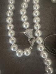 Lot of Pearl Themed Vintage & Modern Jewlery