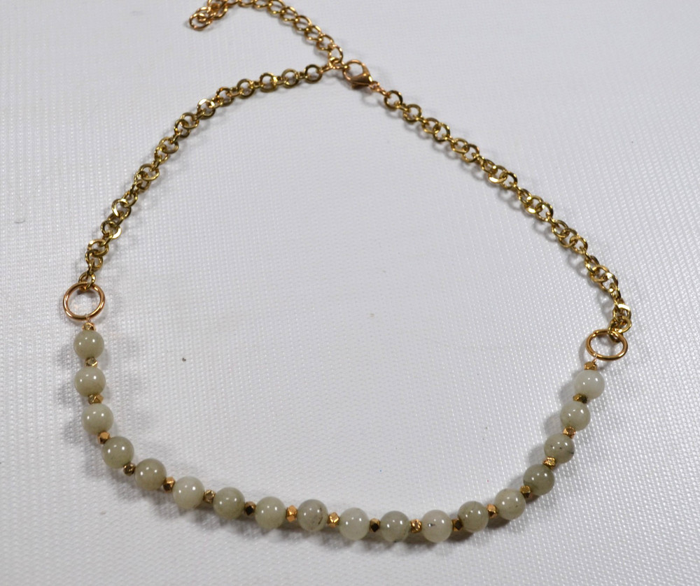 Pale Green Jade? Round Bead Stone Necklace Gold Tone Chain 21″