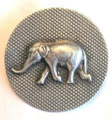 BEAU Sterling Silver Elephant Brooch Pin Vintage Animal Textured Round 7g