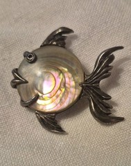 Vintage Sterling Silver Fish Brooch Pin W/Abalone Shell Inlay Angelfish