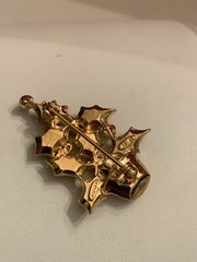 New -AVON Christmas Holly Tree Signed NINA RICCI Brooch 1.5 In