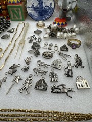 Junk Jewelry Lot Craft Vintage Miscellaneous Items Great Variety! – A