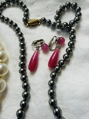 Vintage Jewelry Lot Brooch Earrings Necklaces 17 Pcs