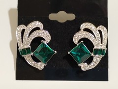 Vintage Art Deco Style Crystal Earrings Pierced Green Solitaire Clear Baguettes