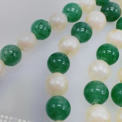 Vintage Cultured Pearl & Aventurine Necklace 28 in 7 mm Hidden Clasp 1980s