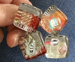Designer Artisan SYDNEY CASH NYC UNUSUAL HAND MADE GLASS BROOCH 2 1/2” SIGNED