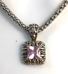 VTG CHAIN NECKLACE PENDANT LIGHT PURPLE GLASS CRYSTAL SIGNED MJ Marie Jannifer