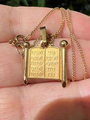 UNIQUE VINTAGE 14K TORAH 10 COMMANDMENTS MOSES PENDANT NECKLACE MADE IN ISRAEL