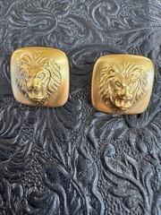 Vintage Gold Tone Lion Head Post Earrings Matte Satin Finish Statement 80s 90s