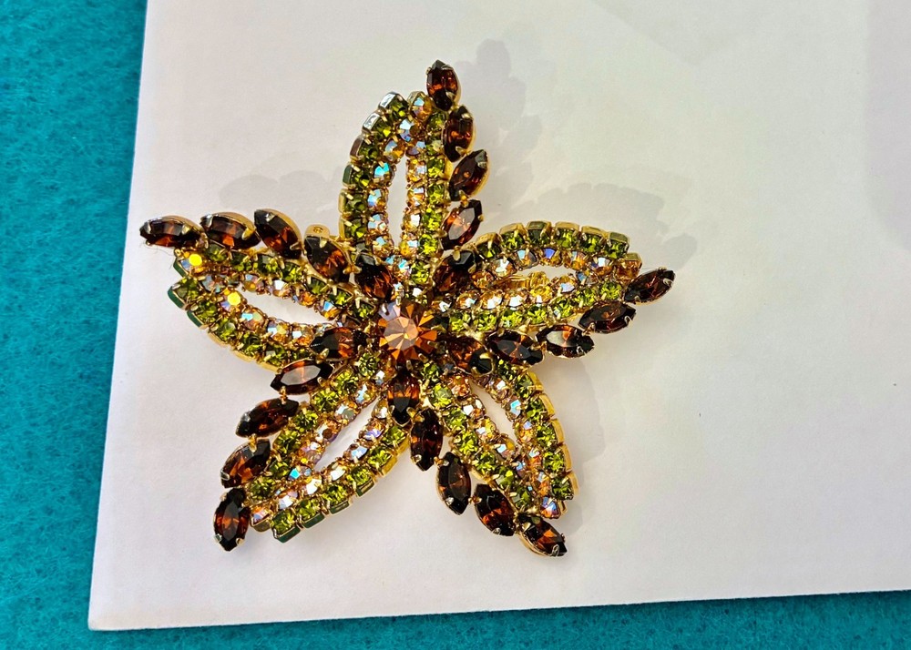Vintage Rhinestone Brooch Flower Star Brown Green Rainbow AB Beautiful Prong Set
