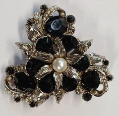 Vintage Arthur Pepper Mode ART Black rhinestone Faux Pearl Flower Trefoil Brooch