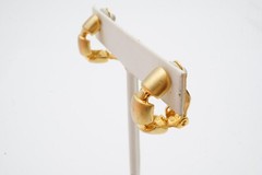 Vintage Clip On Earrings Gold Tone B8