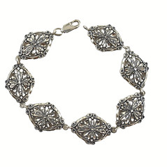 Vintage Signed M 925 Sterling Silver Diamond Cut Flower Link Bracelet 7.5″