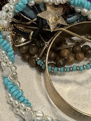 5 LB Mixed Costume Jewelry Lot Wearable & Repair Vintage Modern Treasure Hunt #1