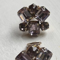 Vintage Weiss Prong Set Purple Lilac Faceted Crystal Glass Clip On Earrings