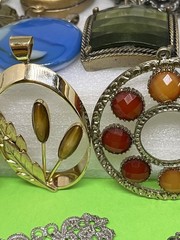 pendant lot gold tone silver tone brass multicolor stones vtg beautiful pieces