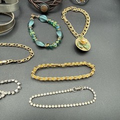 Vintage Bracelet Lot Of 31 Bracelets Costume Jewelry