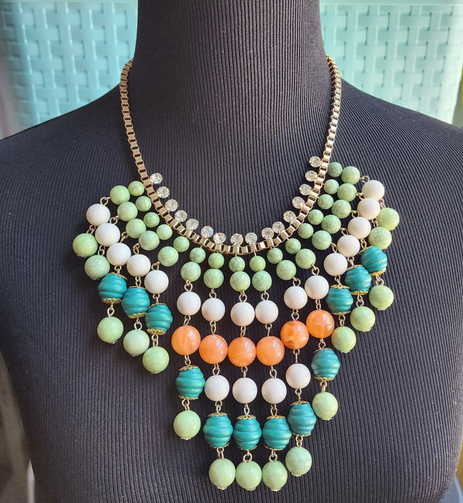 Beaded Necklace with Rhinestones Big Style Gold Tone