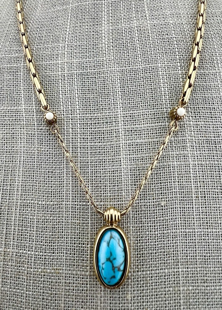 Liz Claiborne Necklace Faux Turquoise Glass Cabochon Pendant Gold Tone Signed 19
