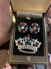 Vtg B.David Crown Multi RS Brooch & Clip On Earrings Euc
