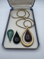 Crown Trifari 60s GoldTone interchangeable Lucite Pendant Necklace