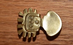 Metropolitan Museum of Art Brooch Pin Aztec Warrior Mask Tolima Face Gold Tone