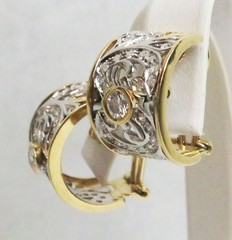 MAGNIFICENT VINTAGE 18K GOLD & DIAMOND EARRINGS