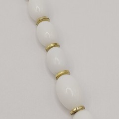 White w Gold Tone Graduated Acrylic Egg Shape Bead Professional Necklace 24 Inch