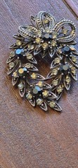 Vintage Juliana DeLizza Elster Wreath Brooch Smoky Gray Clear Rhinestone Pin DE