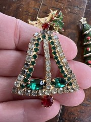 Lot of 4 Vintage Christmas Brooches Pins Trees Bell Rhinestones