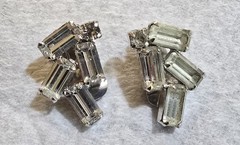 Vintage Weiss Clear Rhinestone Clip Earrings Silver Tone Baggett Signed
