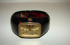 Vintage DYNASTY Watch Tortoise Polystyrene Plastic Clamp Bangle