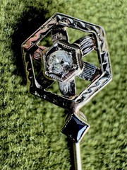 Antique Art Deco Victorian 18K White Gold Diamond & Sapphire Stick Pin Filigree