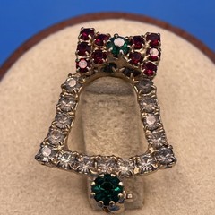 Vintage VTG Christmas Bell Brooch Pin Red Green Clear Rhinestones Gold Tone 24mm
