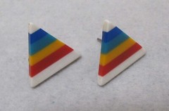 Vtg White Blue Green Yellow Red Striped Lucite TRIANGLE Stud Earrings 3/4″