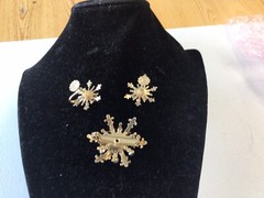 Vintage Faux Pearl and Aque Rhinestone Pin and Earrings