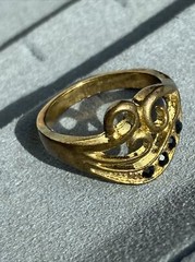 Vintage Black Crystal Rhinestones Openwork Swirls Scrolls Climber Ring Size 7.75